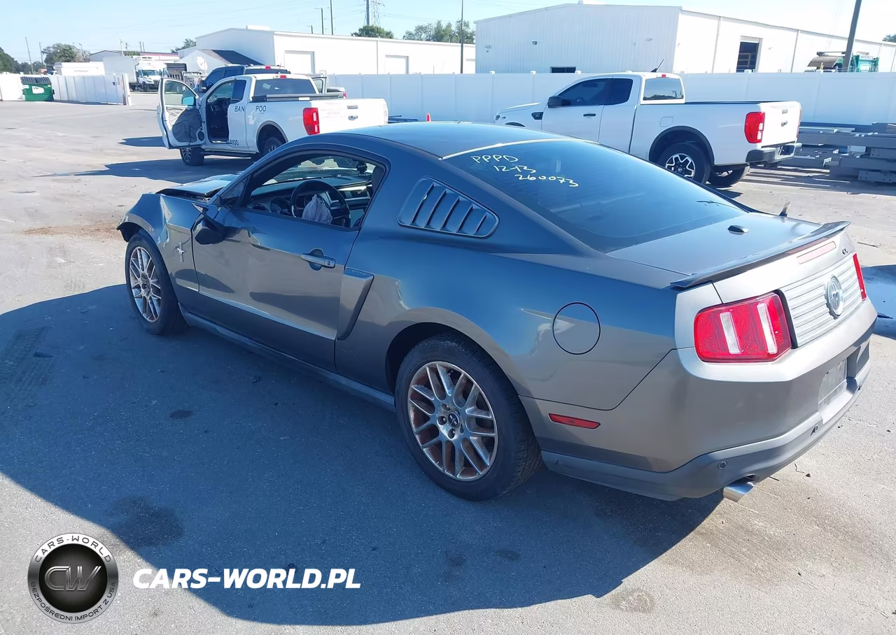 2012 Ford Mustang V6 Premium VIN:1ZVBP8AM8C5260073 - 3