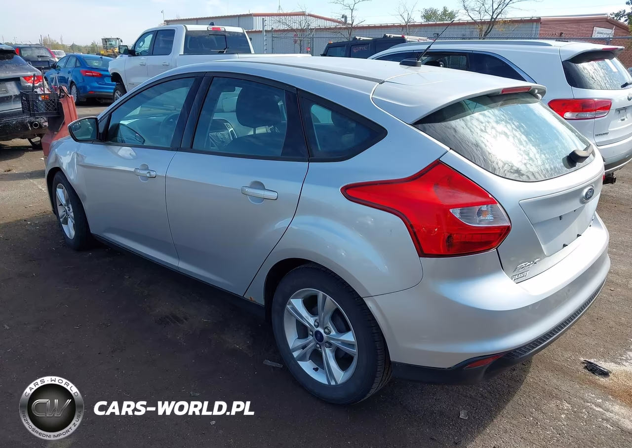 2013 Ford Focus Se VIN:1FADP3K2XDL312804 - 3