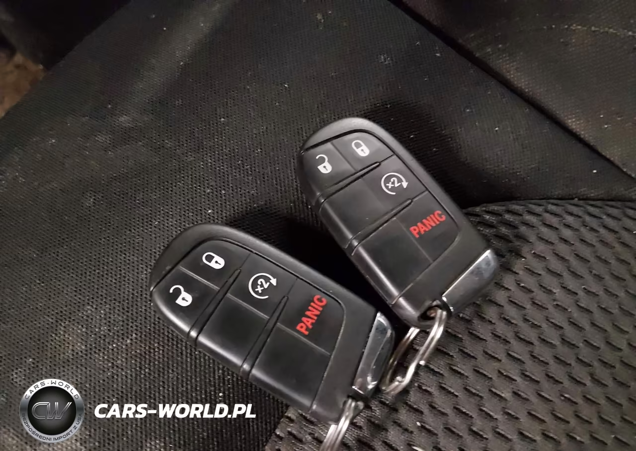 2020 Jeep Renegade Altitude 4X4 VIN:ZACNJBBB2LPL22583 - 11