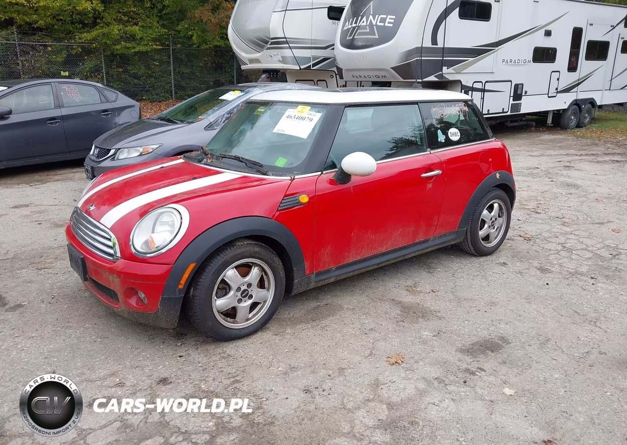 2009 Mini Cooper VIN:WMWMF33579TU70253 - 2