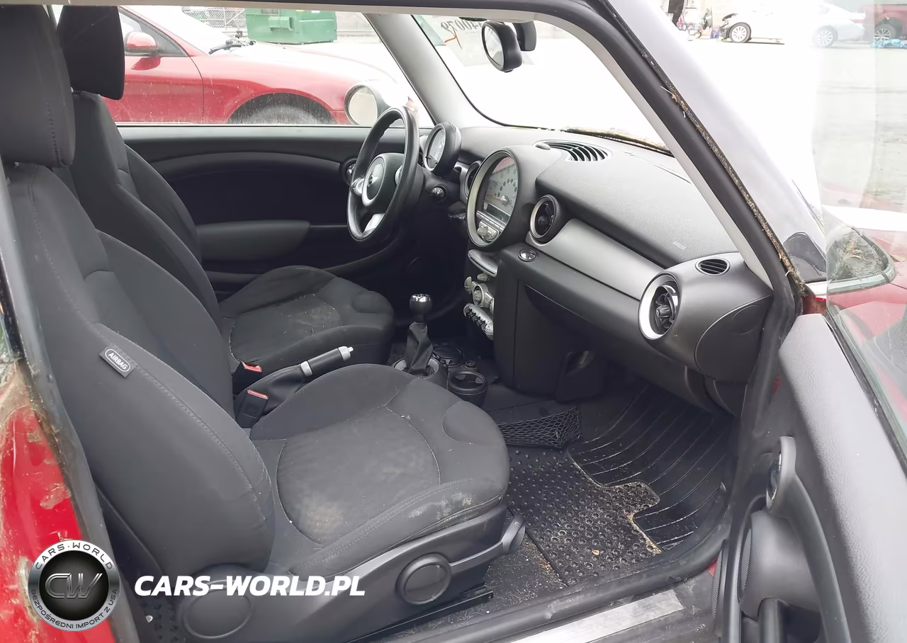 2009 Mini Cooper VIN:WMWMF33579TU70253 - 5