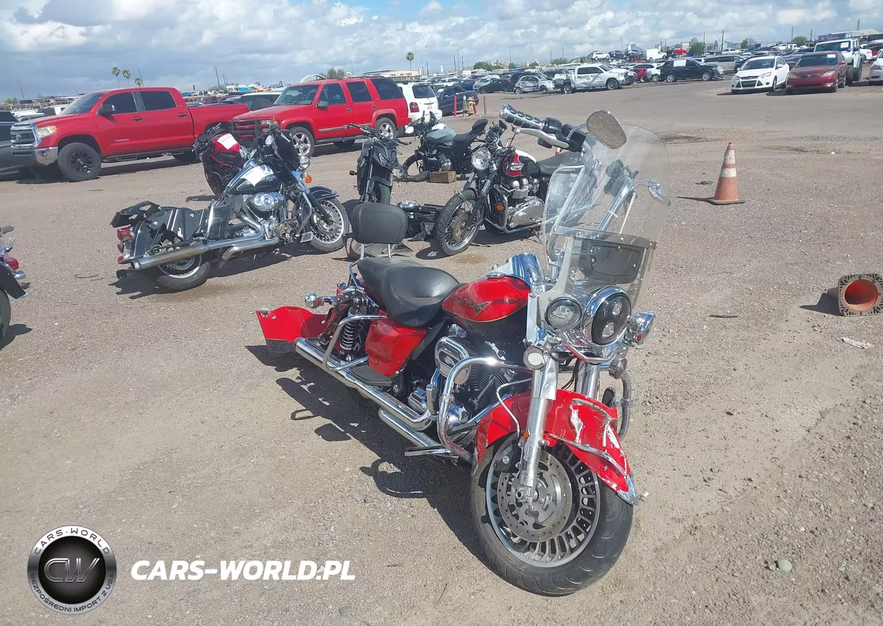 2010 Harley-Davidson Flhr – zdjęcie 1 z 13