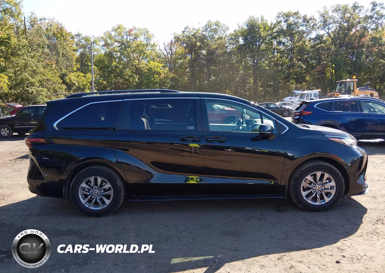 2023 Toyota Sienna Le VIN:5TDBRKEC4PS164923 - 13