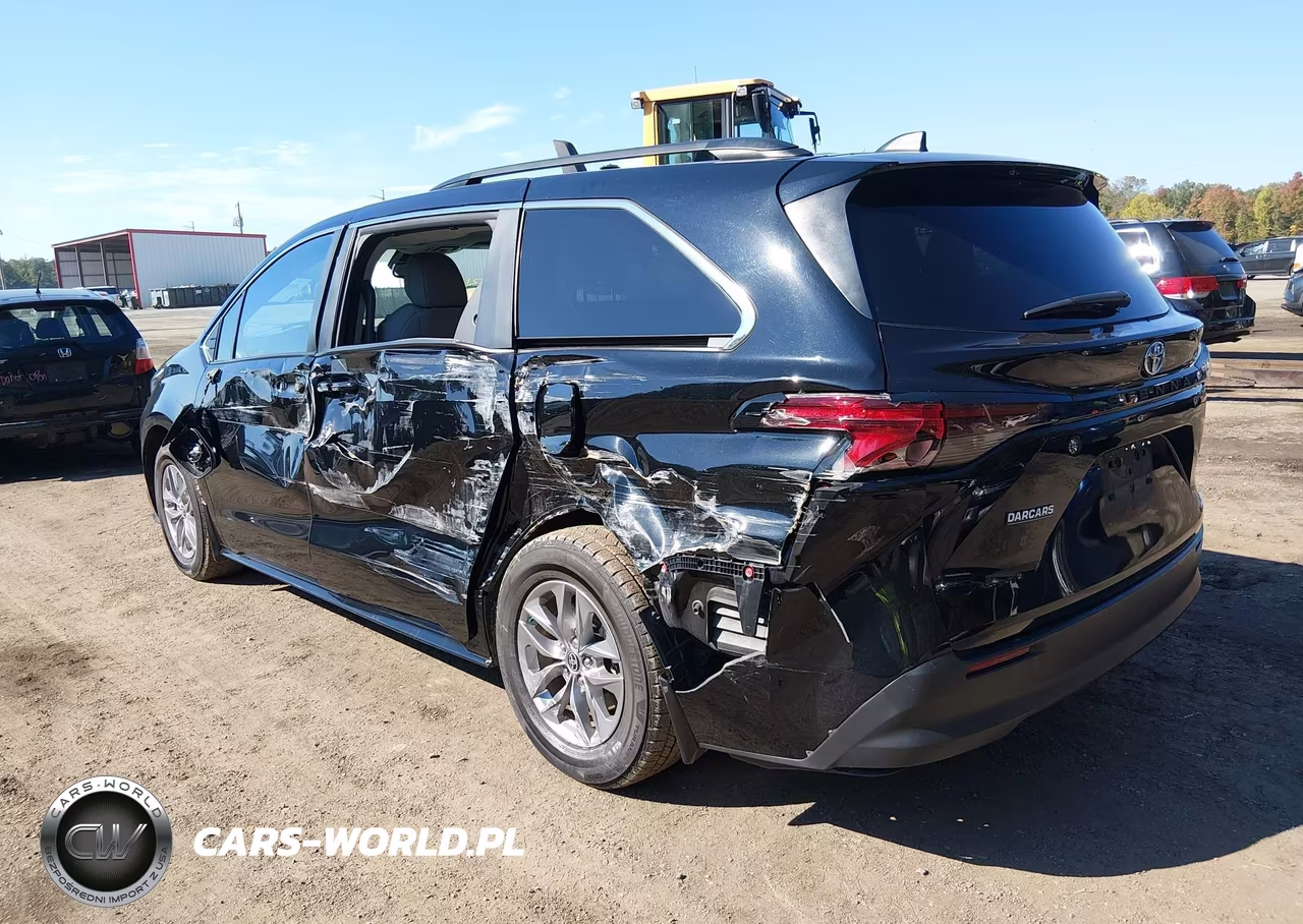 2023 Toyota Sienna Le VIN:5TDBRKEC4PS164923 - 3