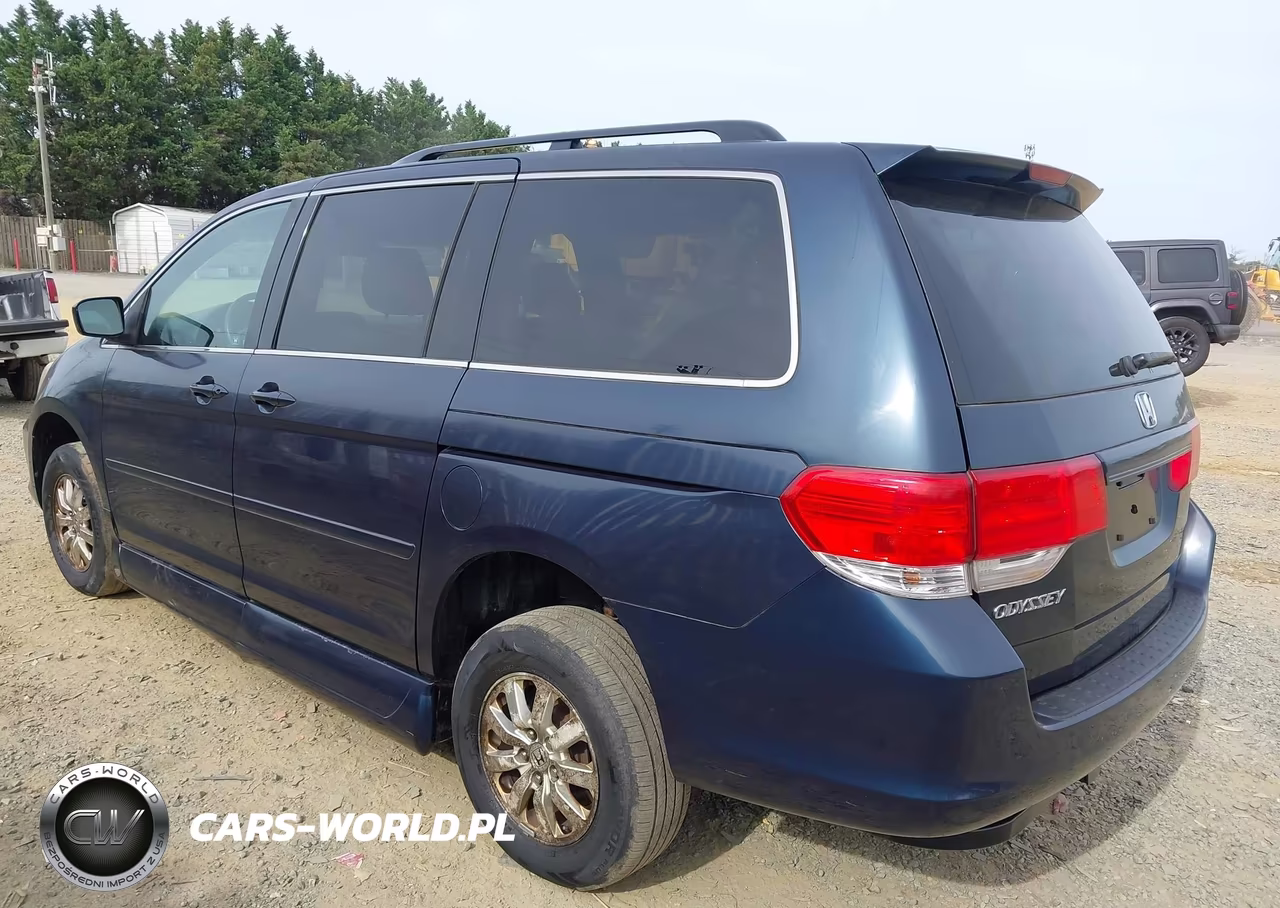 2010 Honda Odyssey Ex VIN:5FNRL3H44AB013747 - 3