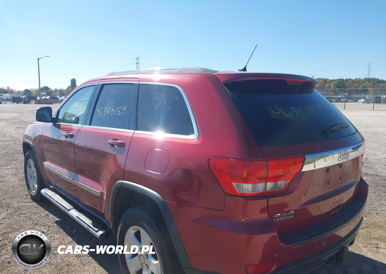 2012 Jeep Grand Cherokee Laredo VIN:1C4RJFAG1CC245640 - 3