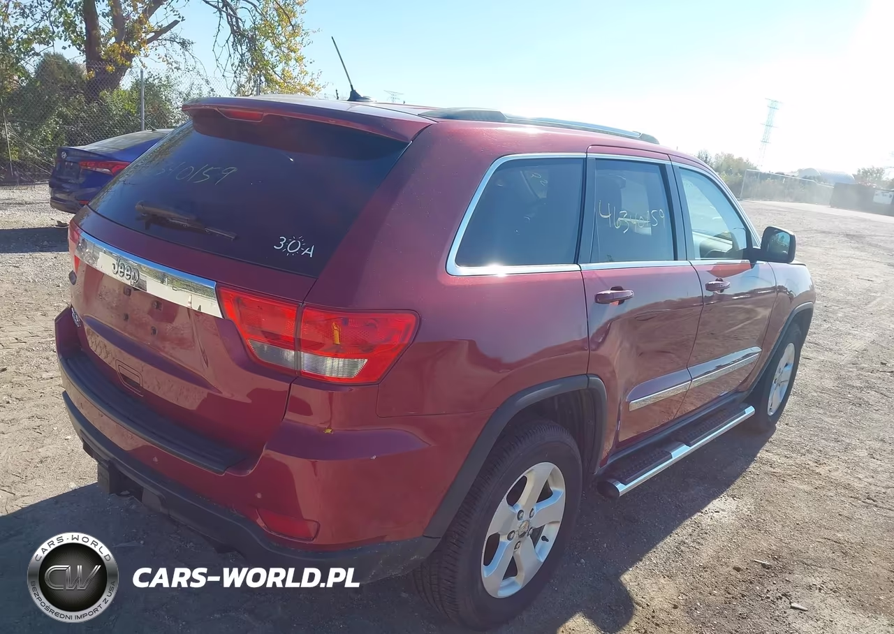 2012 Jeep Grand Cherokee Laredo VIN:1C4RJFAG1CC245640 - 4