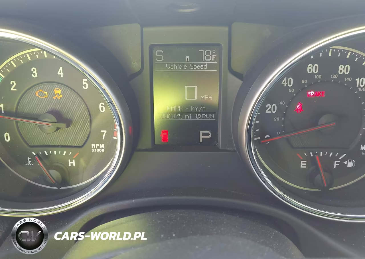 2012 Jeep Grand Cherokee Laredo VIN:1C4RJFAG1CC245640 - 7