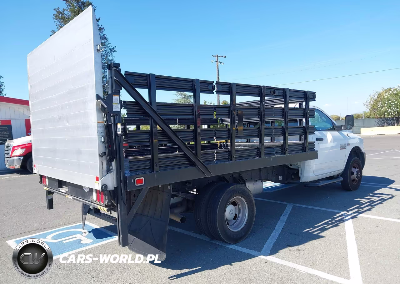 2016 Ram 3500 Chassis Tradesman-Slt VIN:3C7WRSBJ8GG335839 - 4