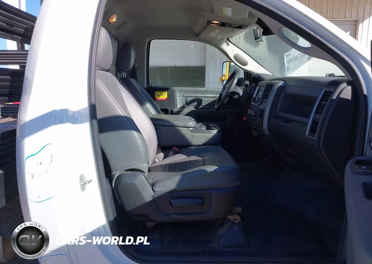 2016 Ram 3500 Chassis Tradesman-Slt VIN:3C7WRSBJ8GG335839 - 5