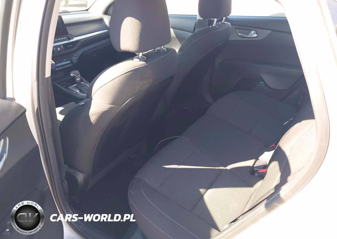 2019 Kia Forte Lxs VIN:3KPF24AD4KE037995 - 8