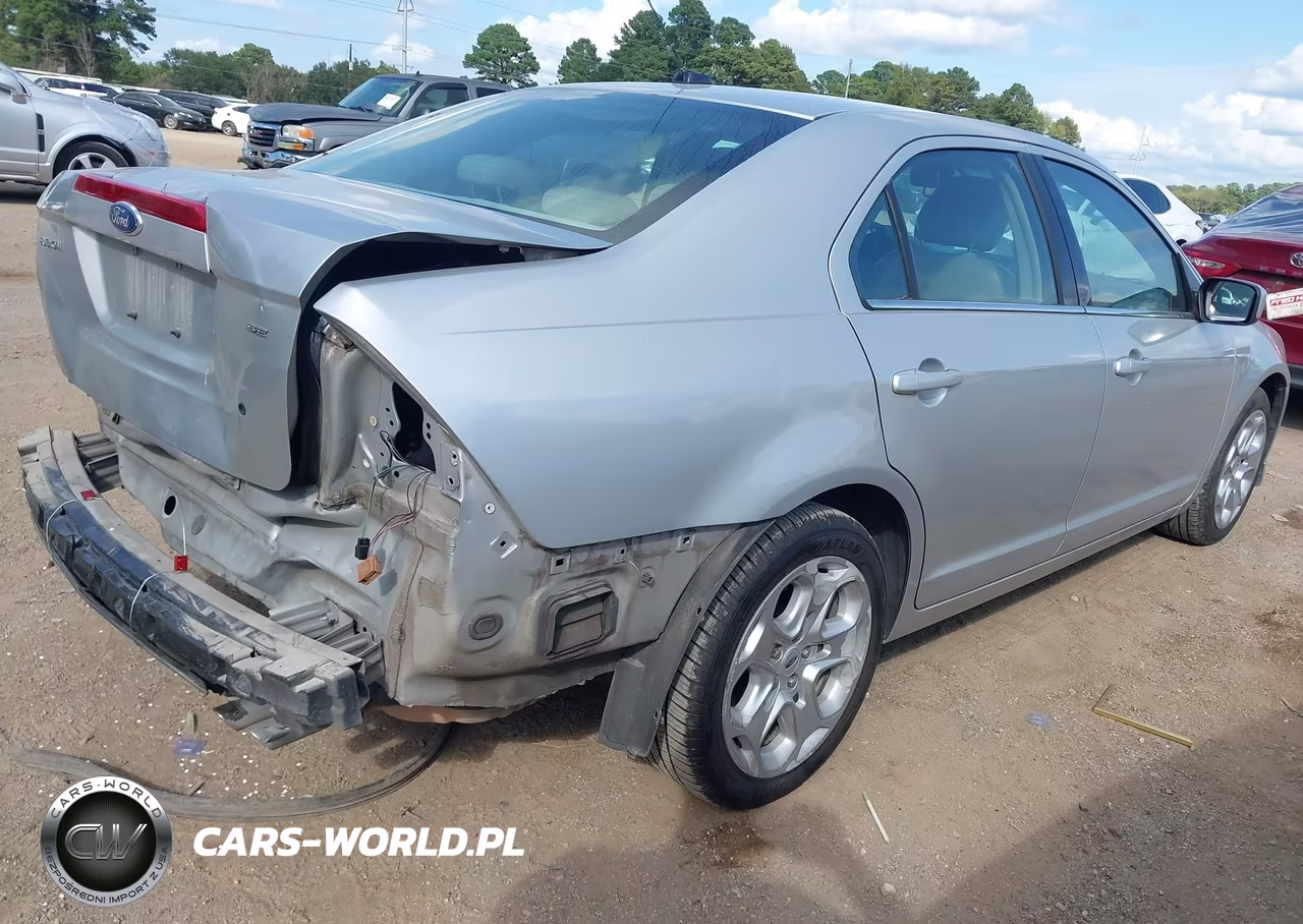 2010 Ford Fusion Se VIN:3FAHP0HA9AR402733 - 4