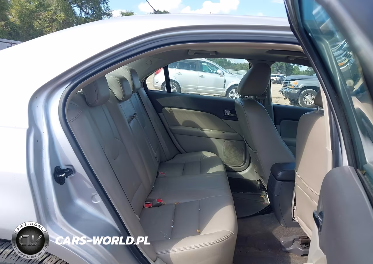 2010 Ford Fusion Se VIN:3FAHP0HA9AR402733 - 8