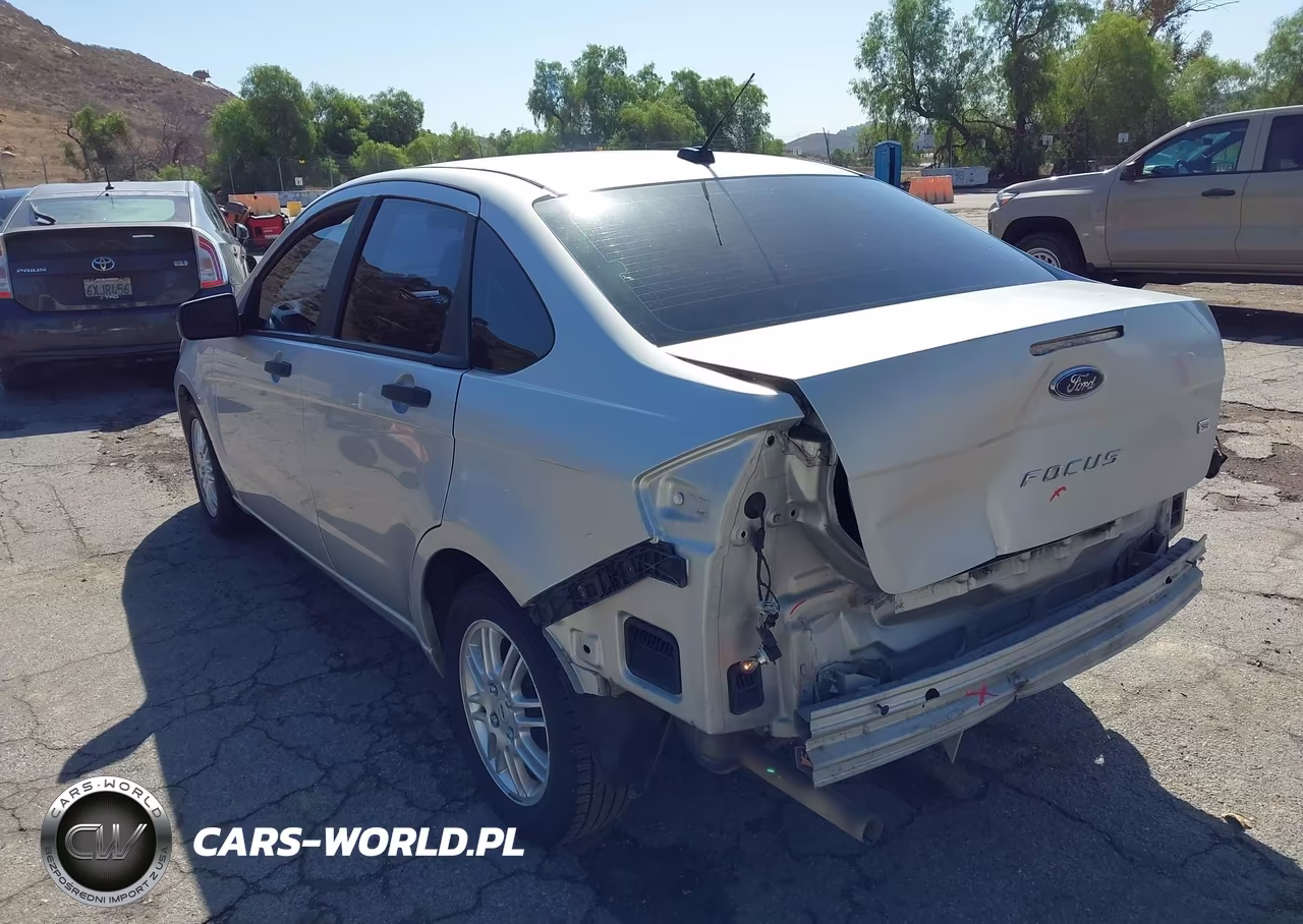 2011 Ford Focus Se VIN:1FAHP3FN0BW197776 - 3