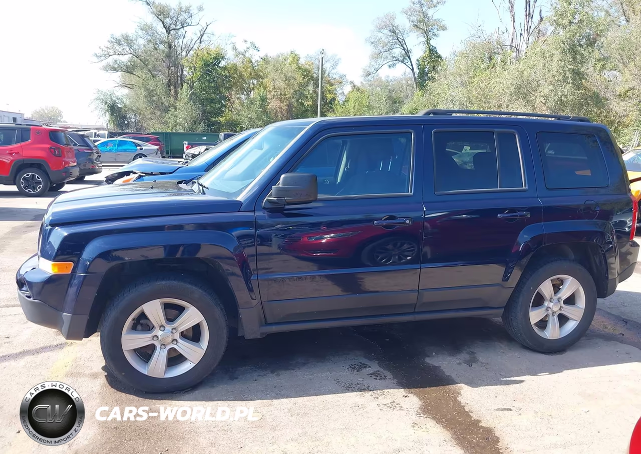 2017 Jeep Patriot Latitude 4X4 VIN:1C4NJRFBXHD128671 - 14