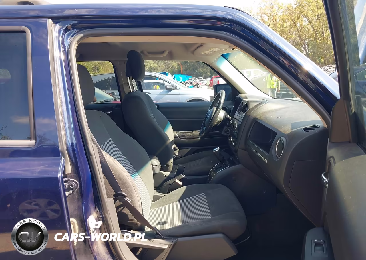 2017 Jeep Patriot Latitude 4X4 VIN:1C4NJRFBXHD128671 - 5