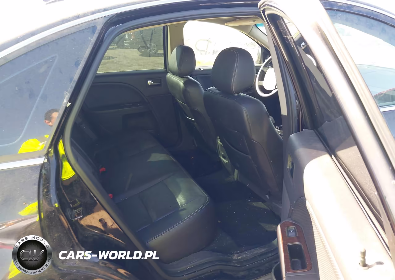 2008 Ford Taurus Limited VIN:1FAHP25W98G138037 - 8