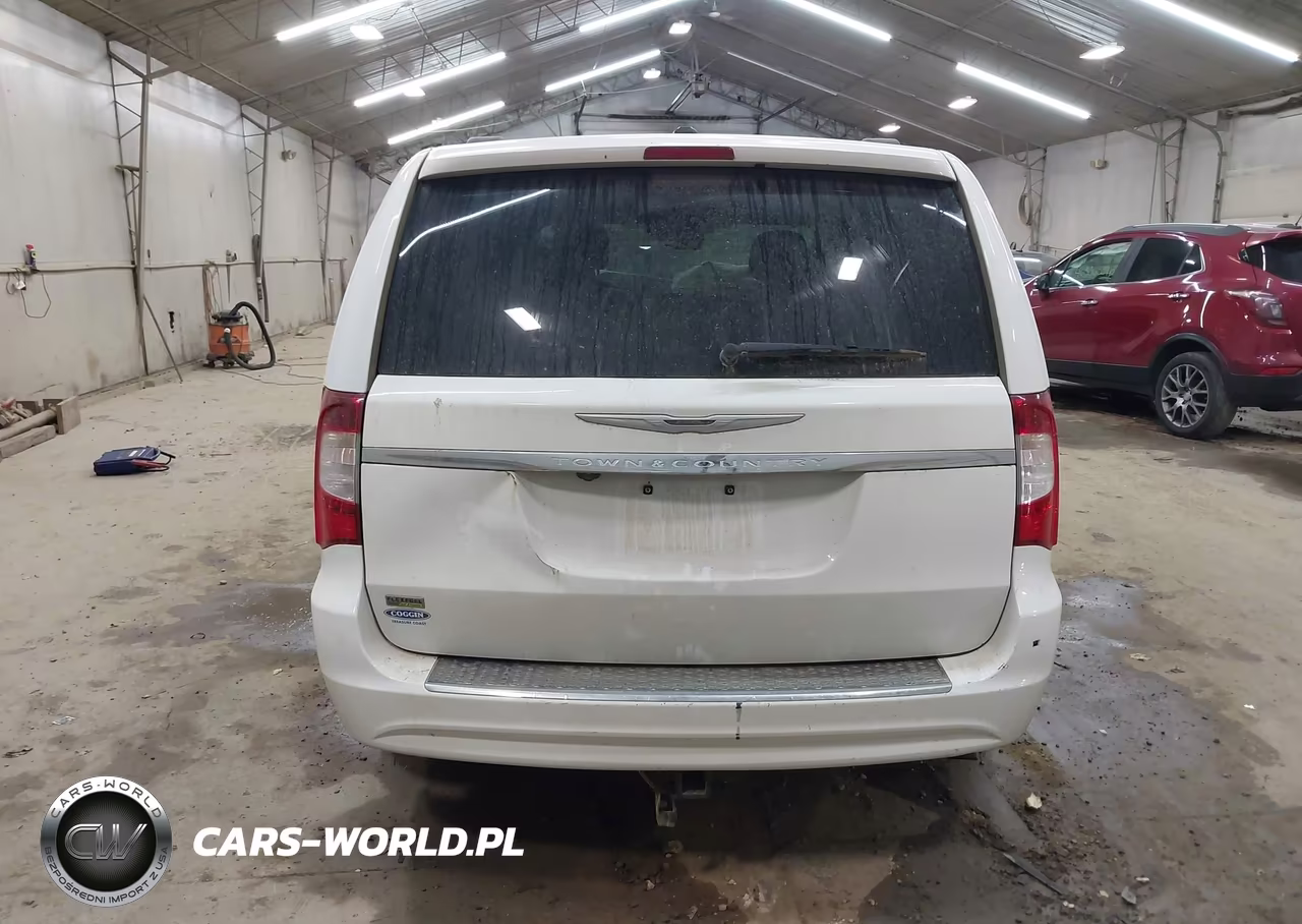 2014 Chrysler Town & Country Touring VIN:2C4RC1BG9ER446529 - 17