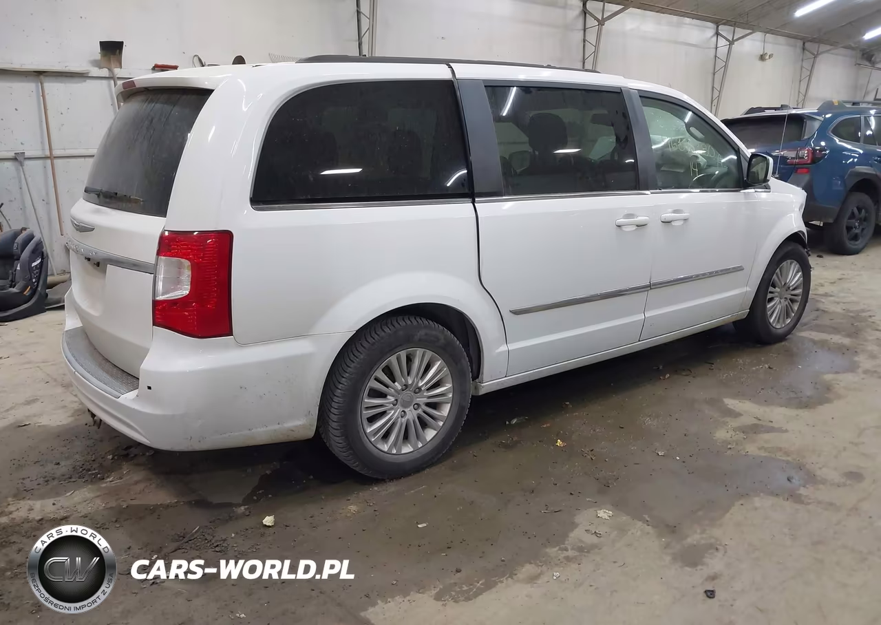 2014 Chrysler Town & Country Touring VIN:2C4RC1BG9ER446529 - 4