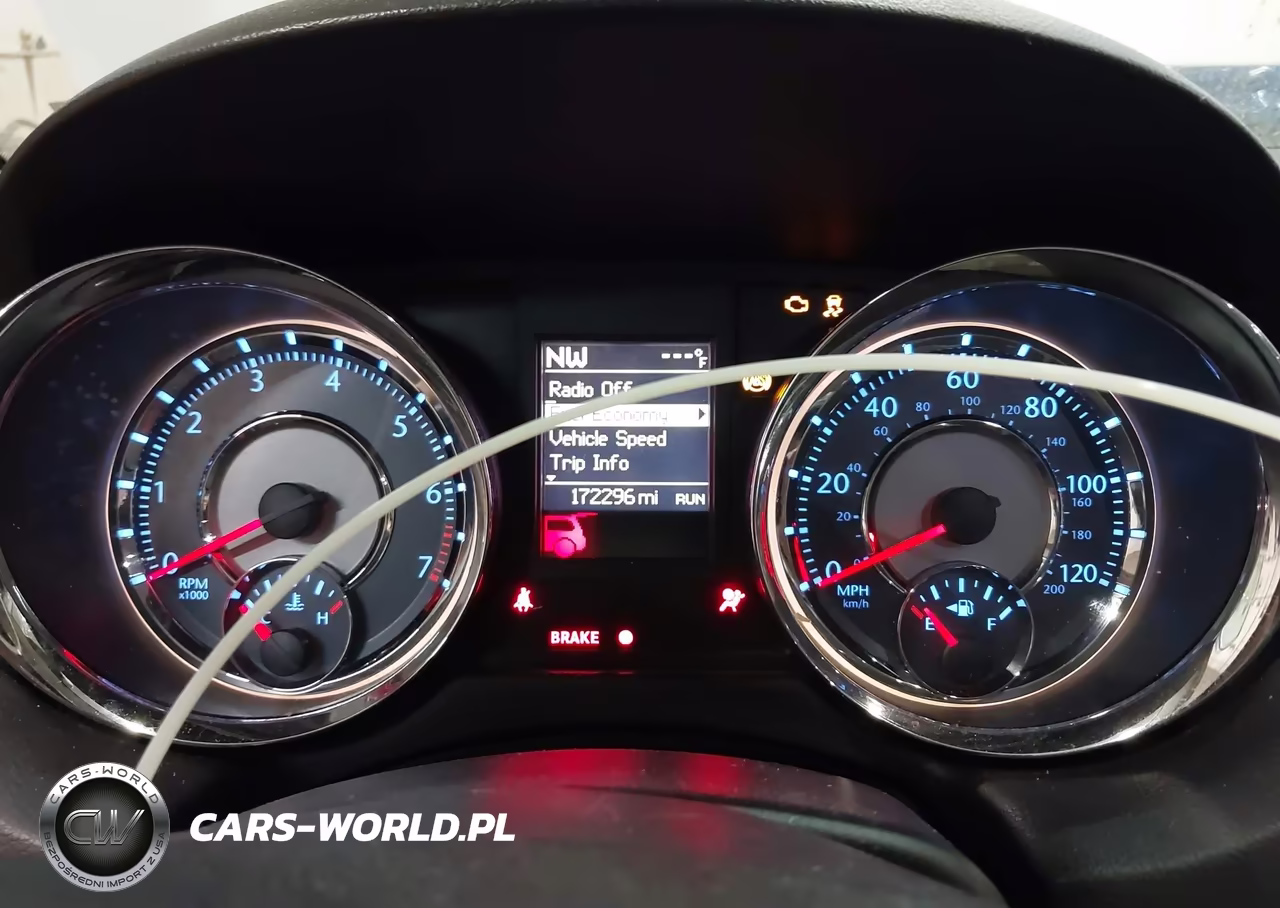 2014 Chrysler Town & Country Touring VIN:2C4RC1BG9ER446529 - 7