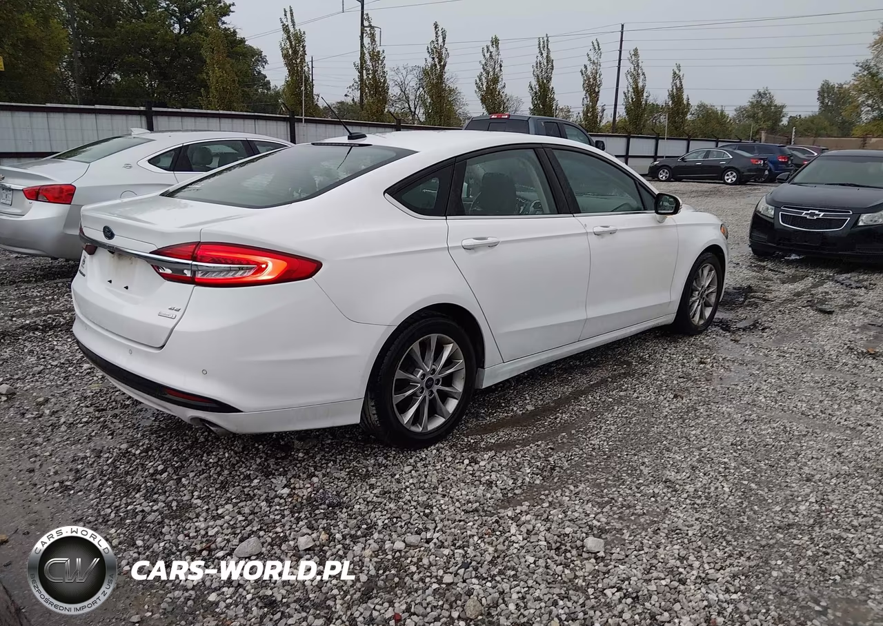 2017 Ford Fusion Se VIN:3FA6P0HD5HR367622 - 4