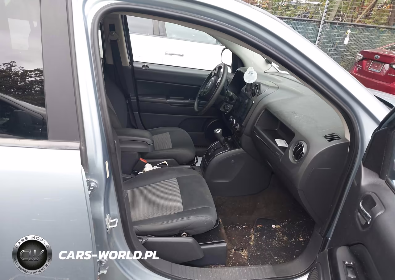 2013 Jeep Compass Sport VIN:1C4NJDBB6DD249779 - 5