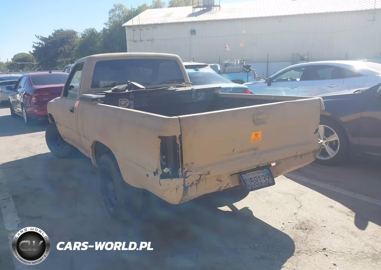 1992 Toyota Pickup 1-2 Ton Short Wheelbase VIN:JT4RN81A2N0088412 - 3