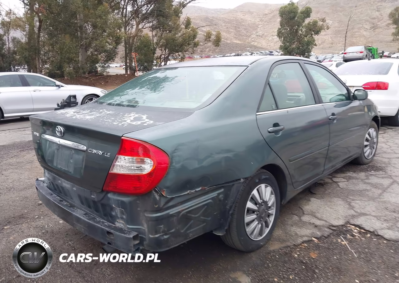 2002 Toyota Camry Le VIN:4T1BE30K12U567337 - 4