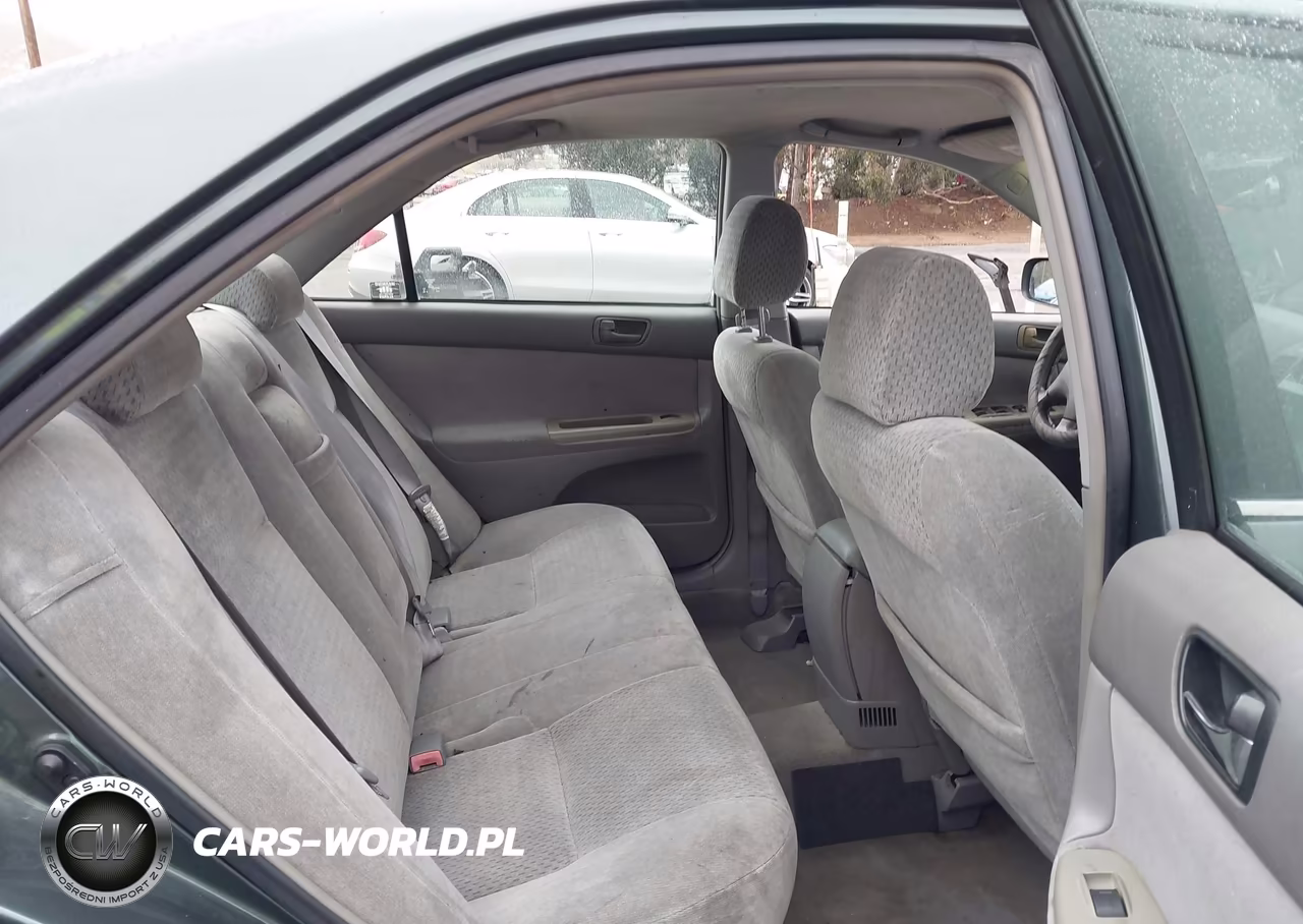 2002 Toyota Camry Le VIN:4T1BE30K12U567337 - 8