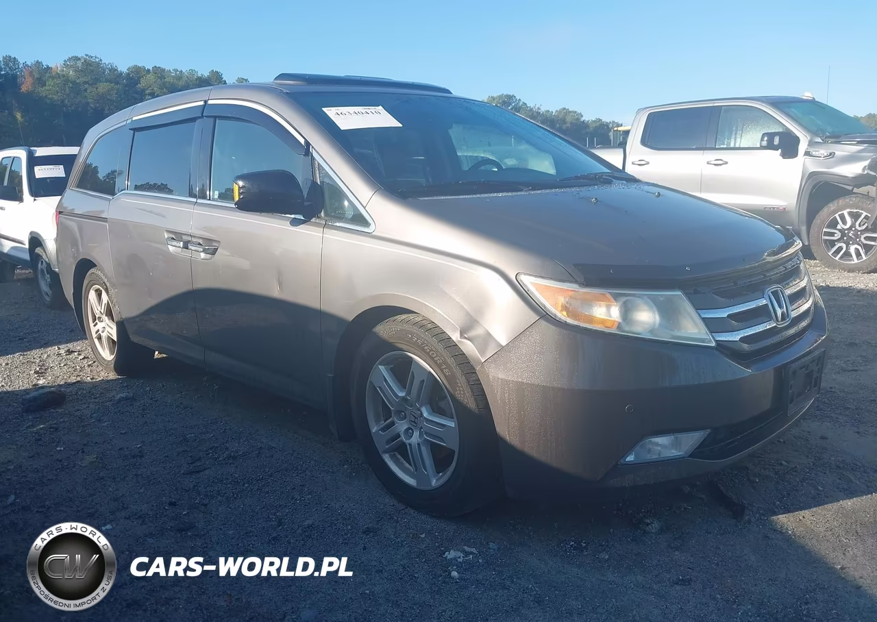 2013 Honda Odyssey Touring-Touring Elite