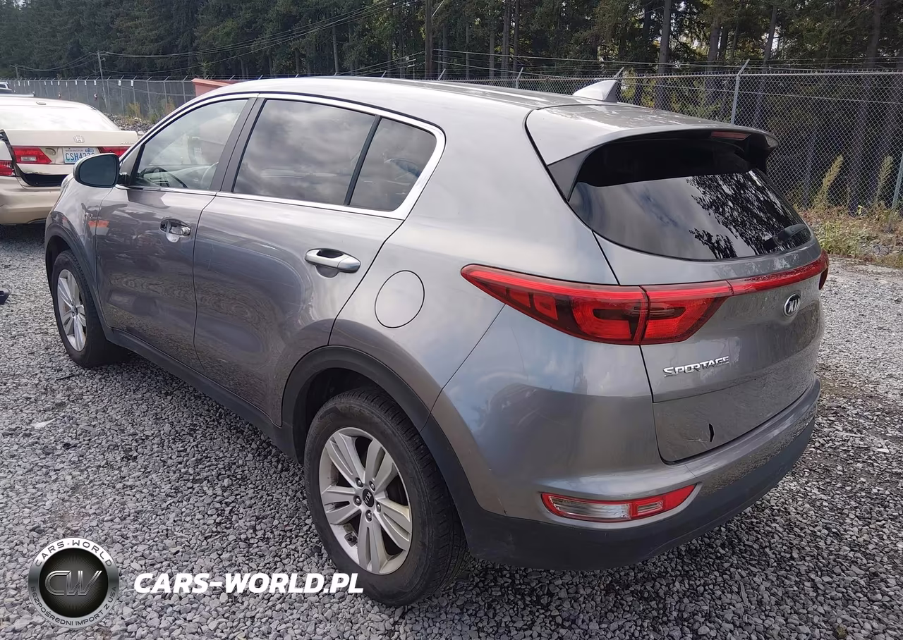 2018 Kia Sportage Lx VIN:KNDPMCACXJ7377425 - 3