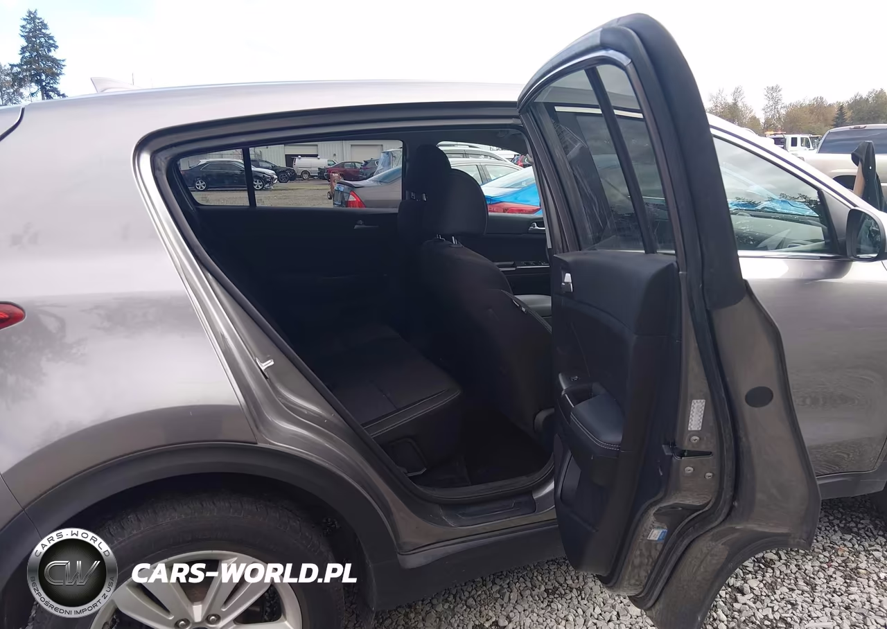 2018 Kia Sportage Lx VIN:KNDPMCACXJ7377425 - 8