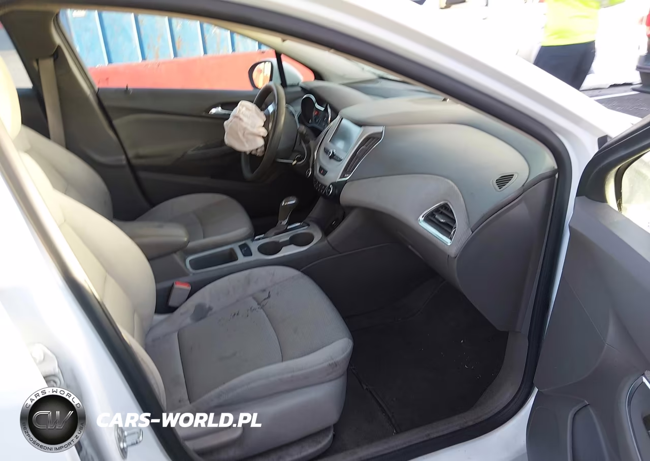 2016 Chevrolet Cruze Ls Auto VIN:1G1BC5SM4G7251899 - 5