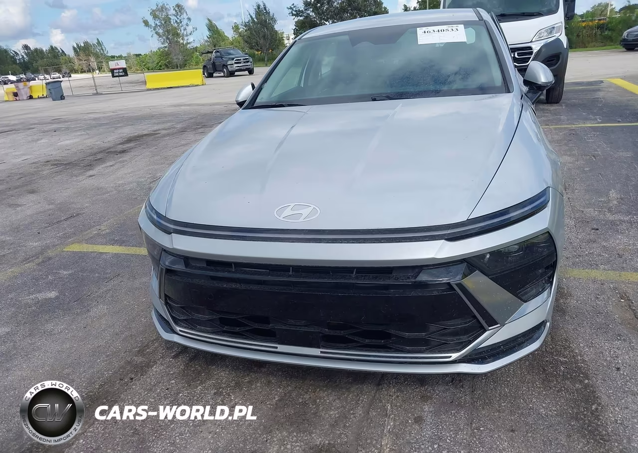 2025 Hyundai Sonata Sel VIN:KMHL64JA6SA435639 - 12