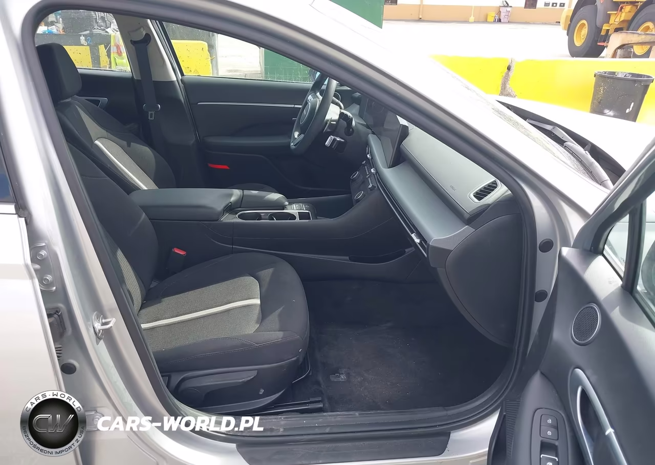 2025 Hyundai Sonata Sel VIN:KMHL64JA6SA435639 - 5