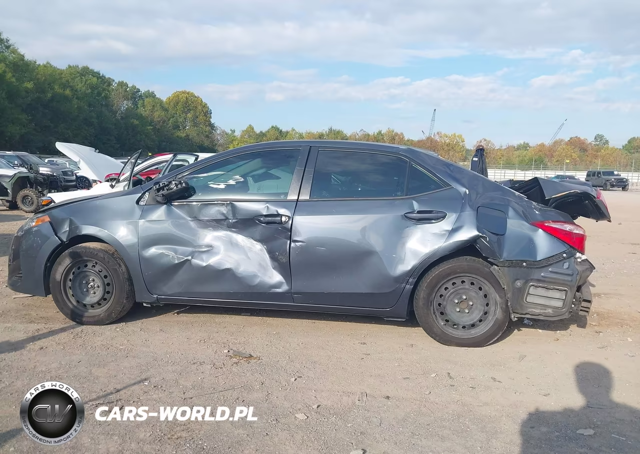 2019 Toyota Corolla Le VIN:5YFBURHE5KP864634 - 14