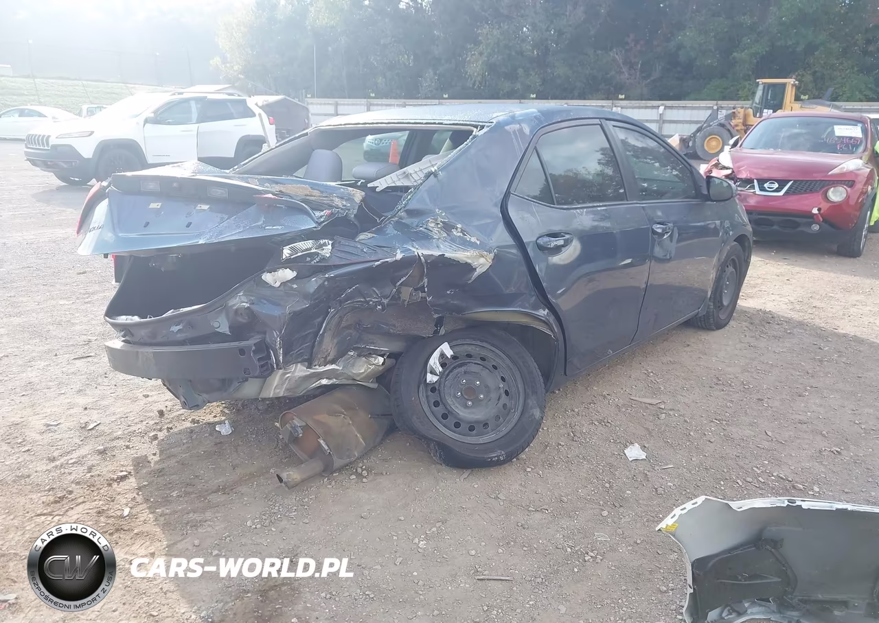 2019 Toyota Corolla Le VIN:5YFBURHE5KP864634 - 4