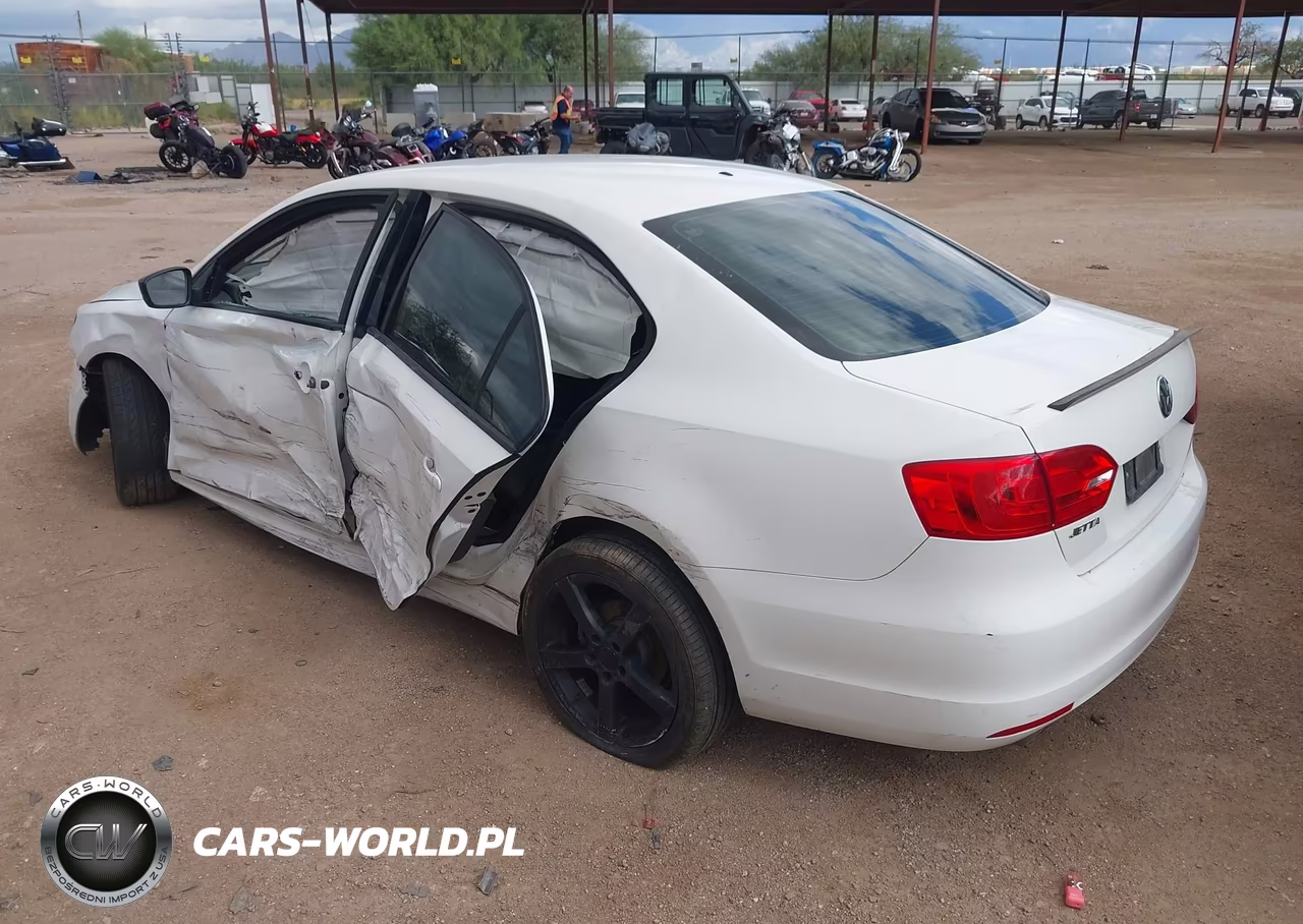 2012 Volkswagen Jetta 2.0L S VIN:3VW2K7AJ0CM371919 - 3