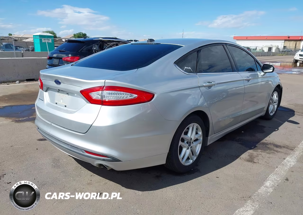 2015 Ford Fusion Se VIN:3FA6P0H74FR229691 - 4