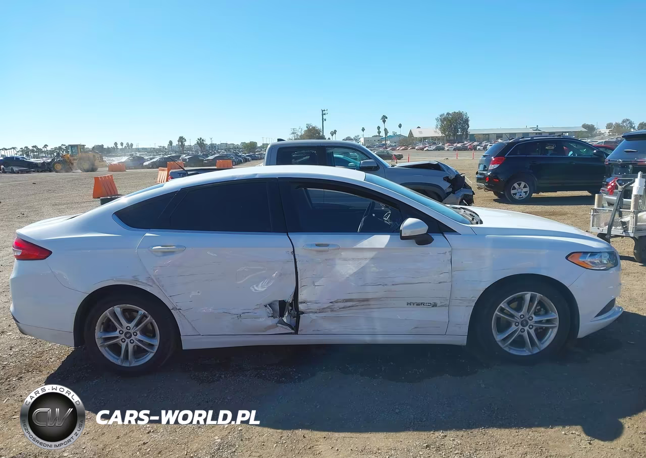2018 Ford Fusion Hybrid Se VIN:3FA6P0LU2JR277423 - 13