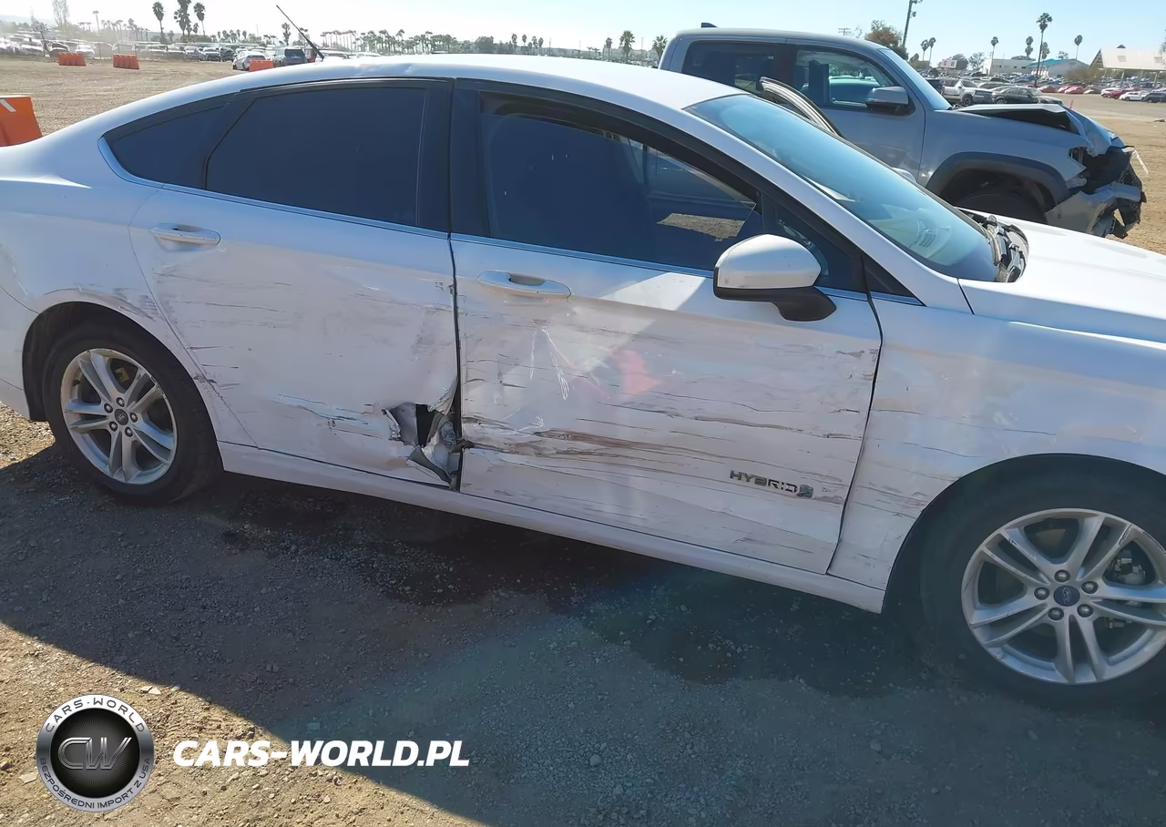 2018 Ford Fusion Hybrid Se VIN:3FA6P0LU2JR277423 - 6