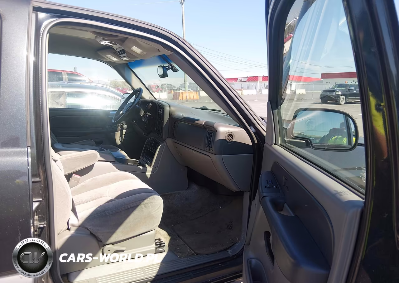 2003 Chevrolet Tahoe Ls VIN:1GNEC13V63R238825 - 5
