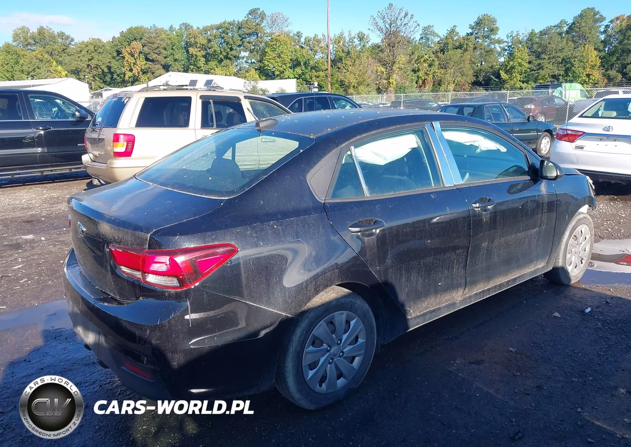 2018 Kia Rio Lx VIN:3KPA24ABXJE062438 - 4