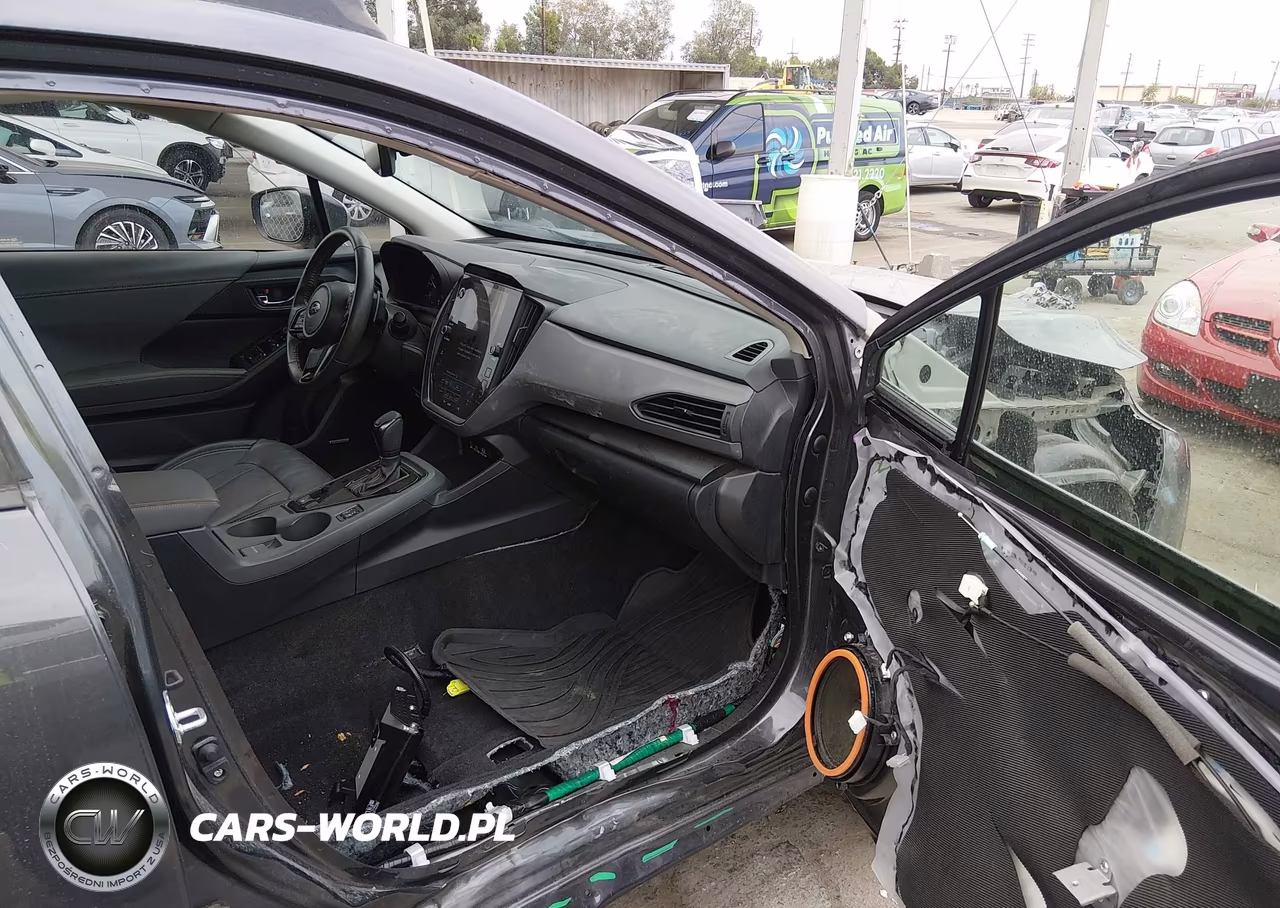 2024 Subaru Crosstrek Limited VIN:4S4GUHM68R3735204 - 5