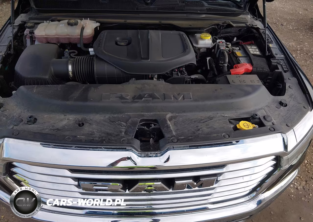 2026 Ram 1500 Laramie 4X4 5'7 Box VIN:3C6SRFJP6T4180901 - 10
