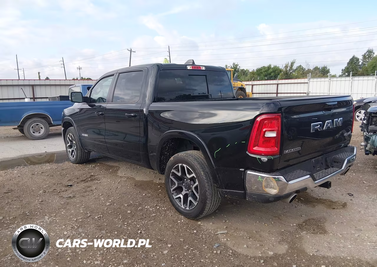 2026 Ram 1500 Laramie 4X4 5'7 Box VIN:3C6SRFJP6T4180901 - 3