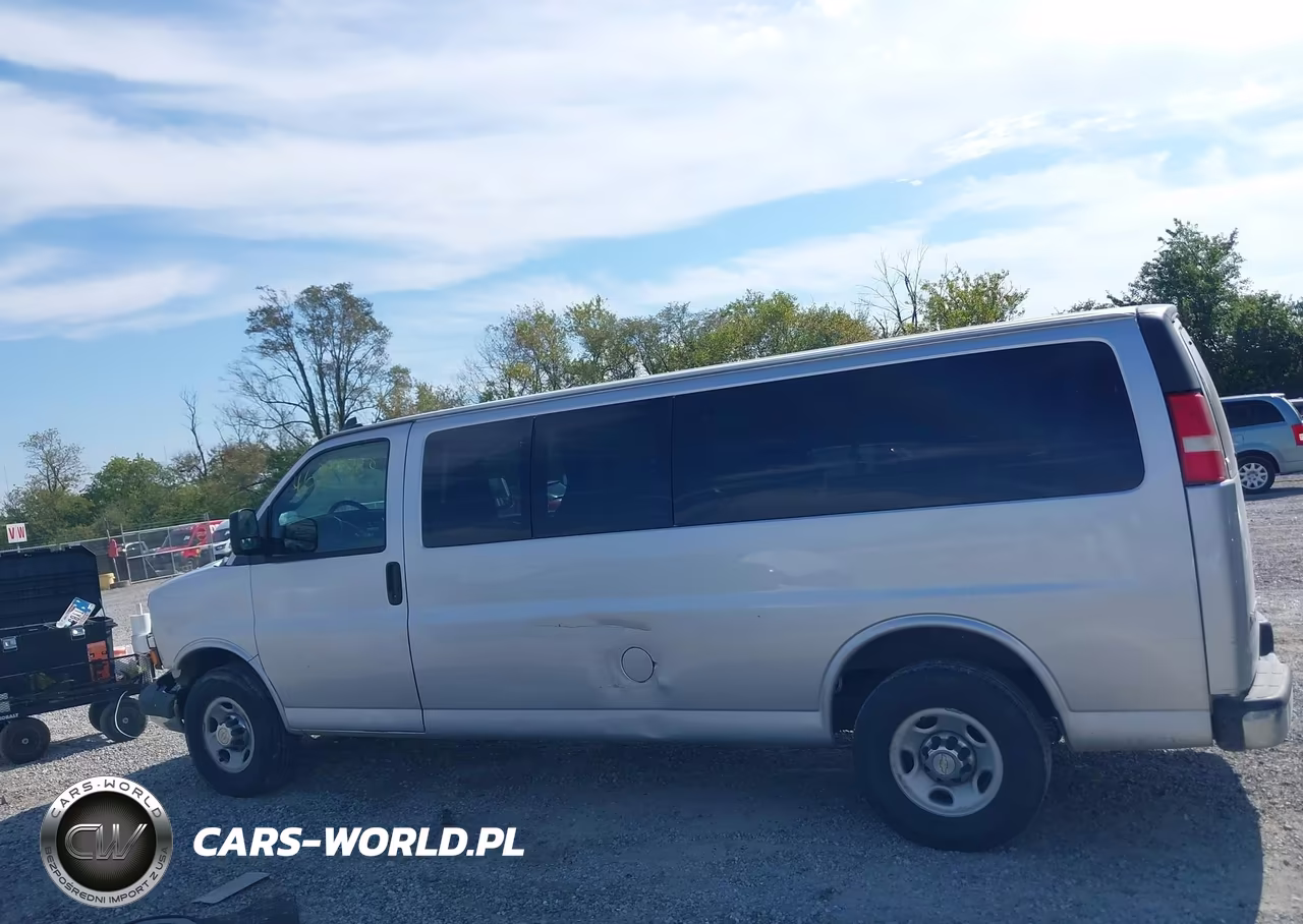 2016 Chevrolet Express 3500 Lt VIN:1GAZGPFGXG1187440 - 15