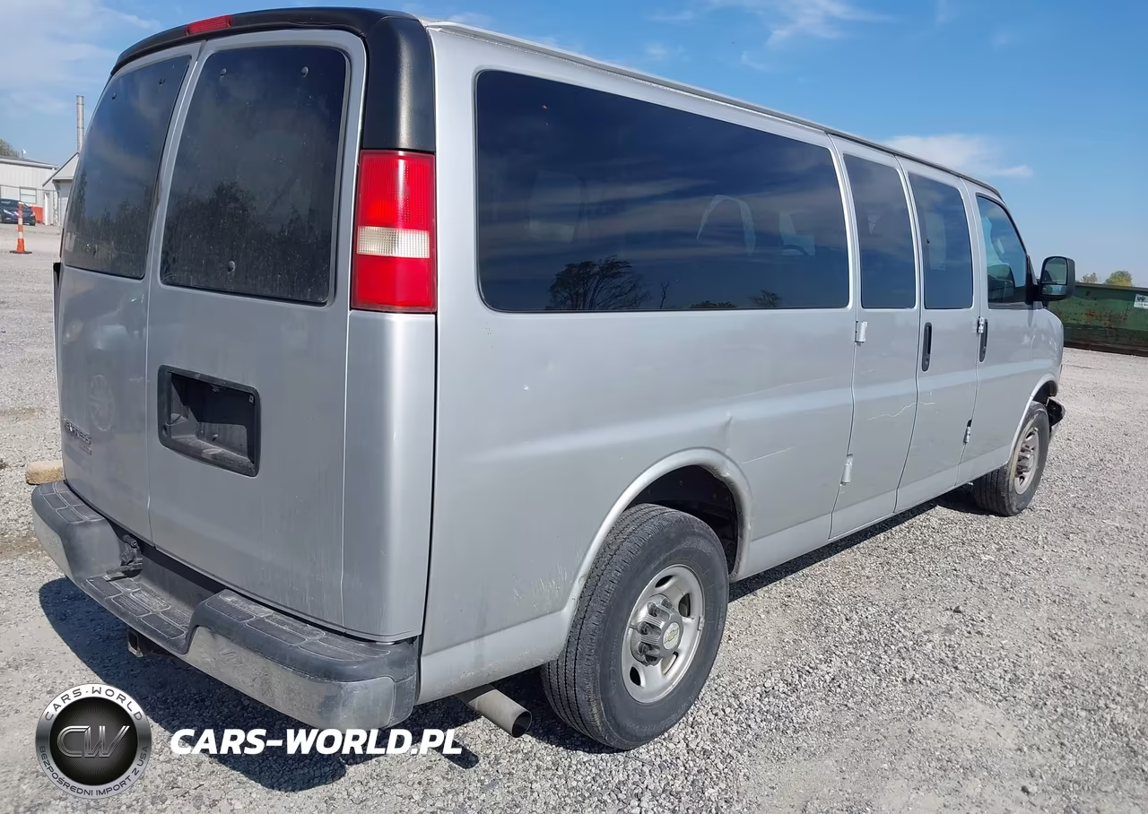 2016 Chevrolet Express 3500 Lt VIN:1GAZGPFGXG1187440 - 4