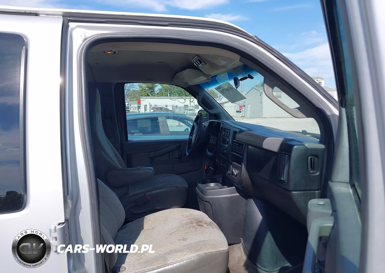 2016 Chevrolet Express 3500 Lt VIN:1GAZGPFGXG1187440 - 5