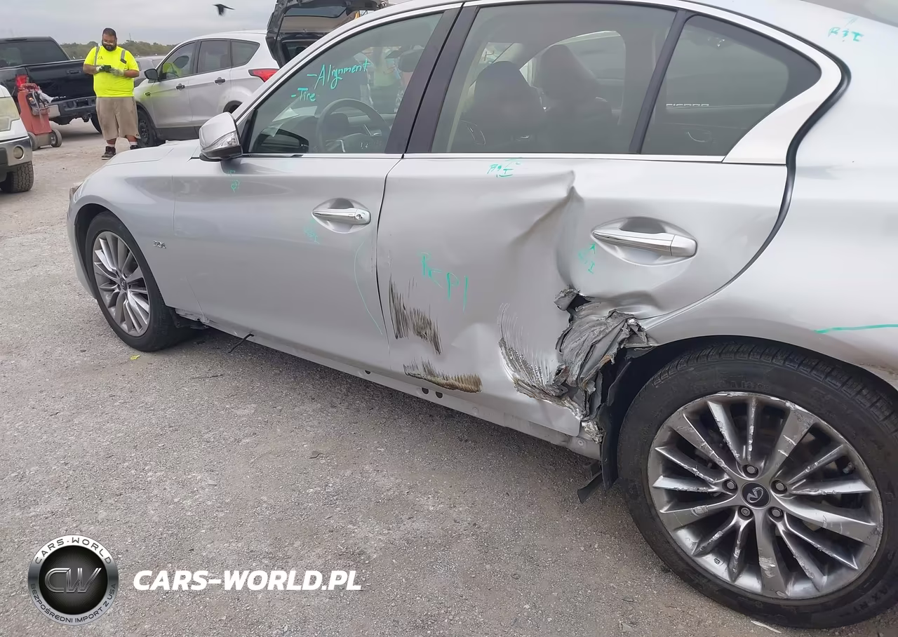 2018 Infiniti Q50 3.0T Luxe VIN:JN1EV7AR2JM438903 - 17